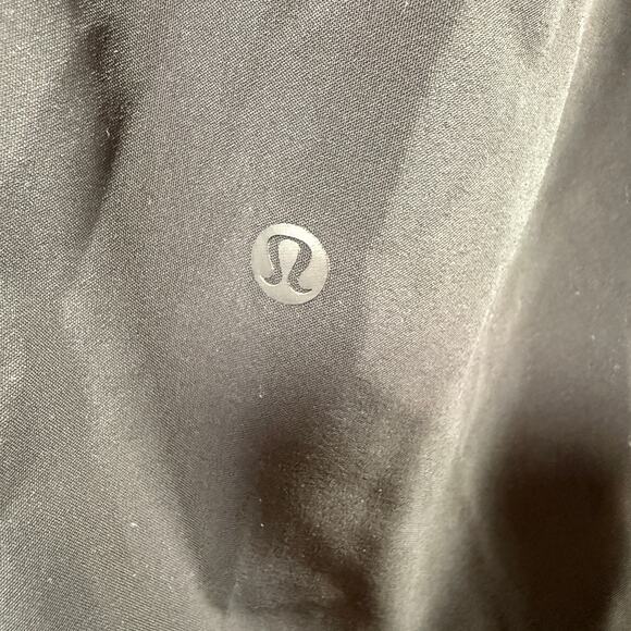 Lululemon Black Athleisure Pants Drawstring Waist Relaxed Fit Performance | 4 - Picture 7 of 10